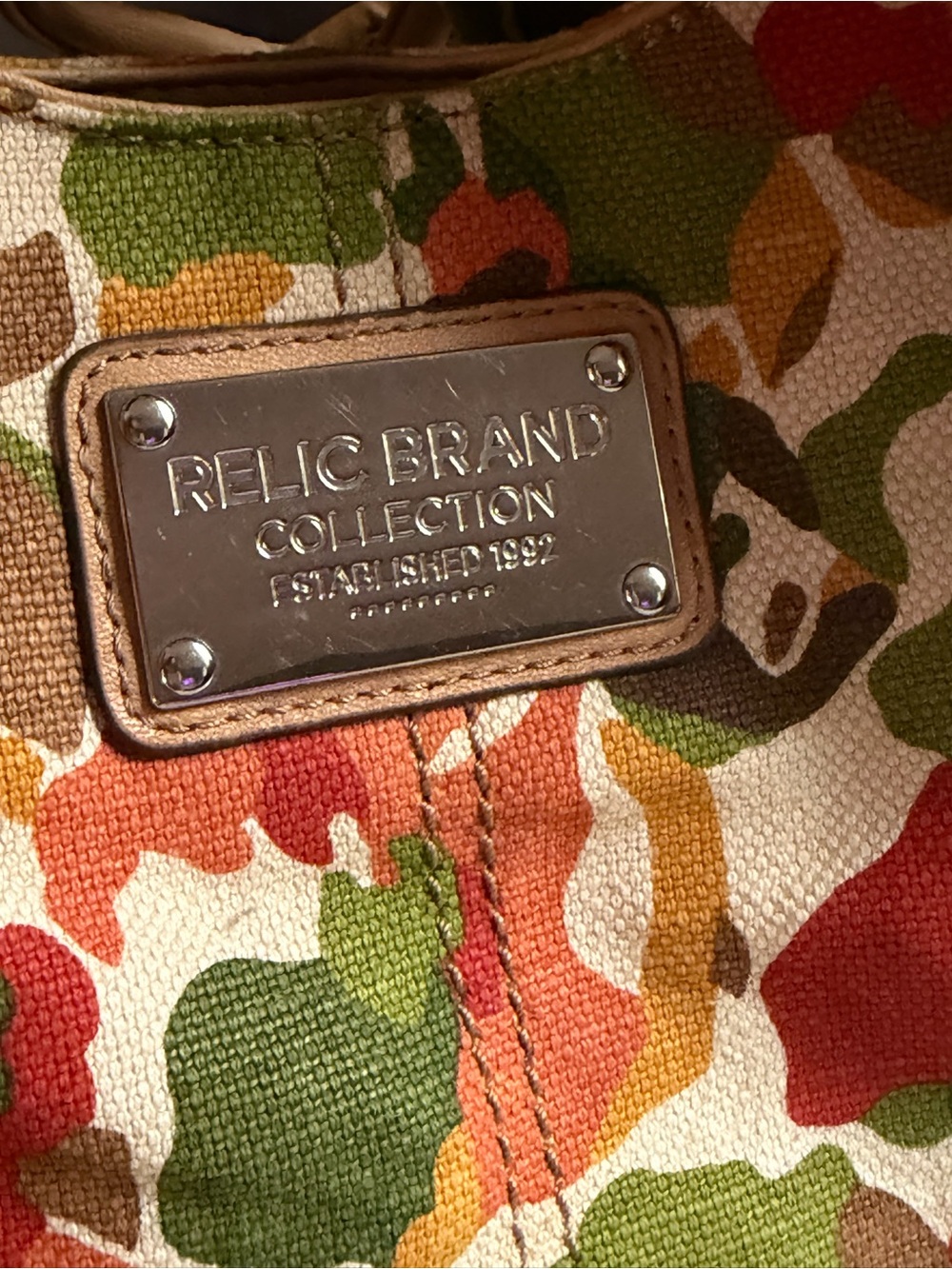 Relic Brand Collection canvas shoulder bag - Picture 6 of 11